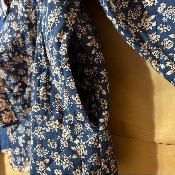 Listicle | NWOT Ditzy Floral Print Bow Tie Front Quilted Jacket Coat Size L - Picture 8 of 13